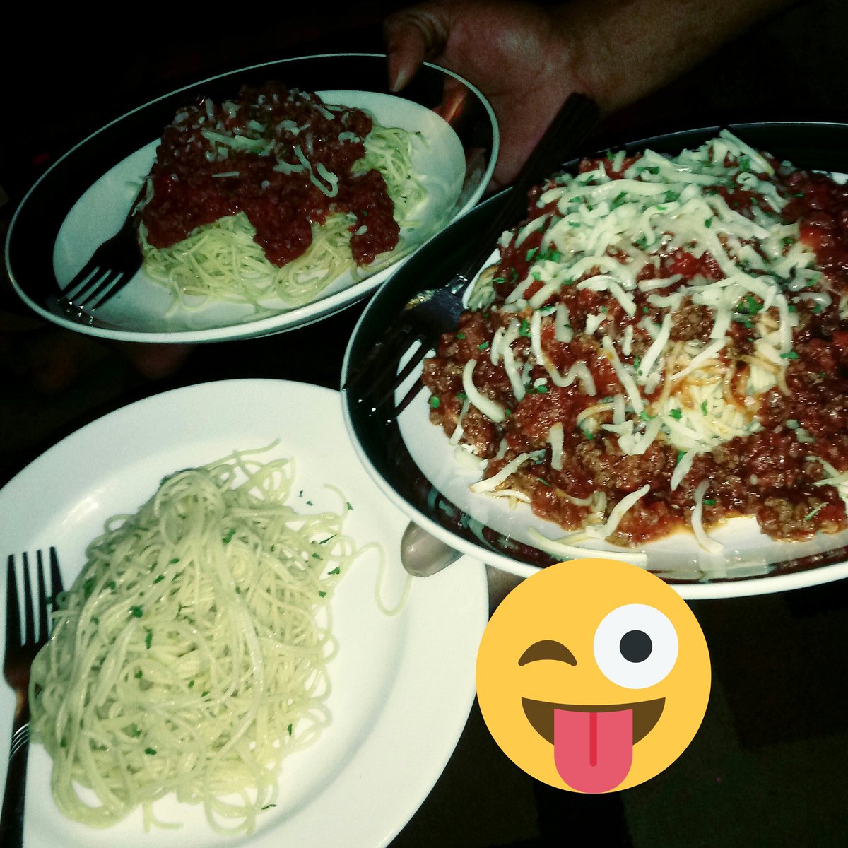 CateringatHeart's tweet photo. Bon Appetit #Dinnerisserved Sphagetti in #Homemade meat sauce #food #foodporn #delicious #yummy #foodies #foodblog #chefhubby #chefslife #italianfood https://t.co/0AxnsOddfC