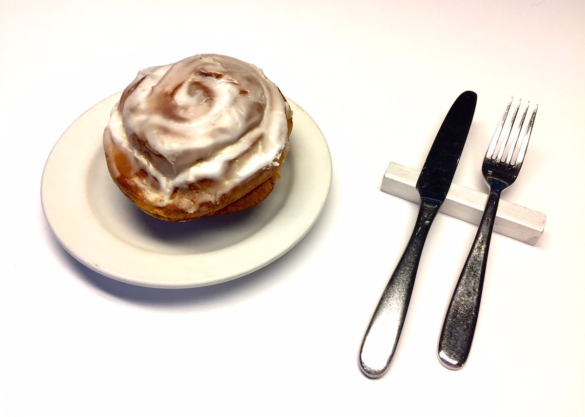 DiningElevated's tweet photo. Our mouth’s are watering 😋 over this #cinnamonroll but we are even more excited that w/ our #flatwarerests we won’t have to worry about our 🍴 sticking to the table from yummy frosting that they are about to cut into👍 #diningelevated #simpleandsophisticated #elevateyoursetting https://t.co/gsINUKbU3P