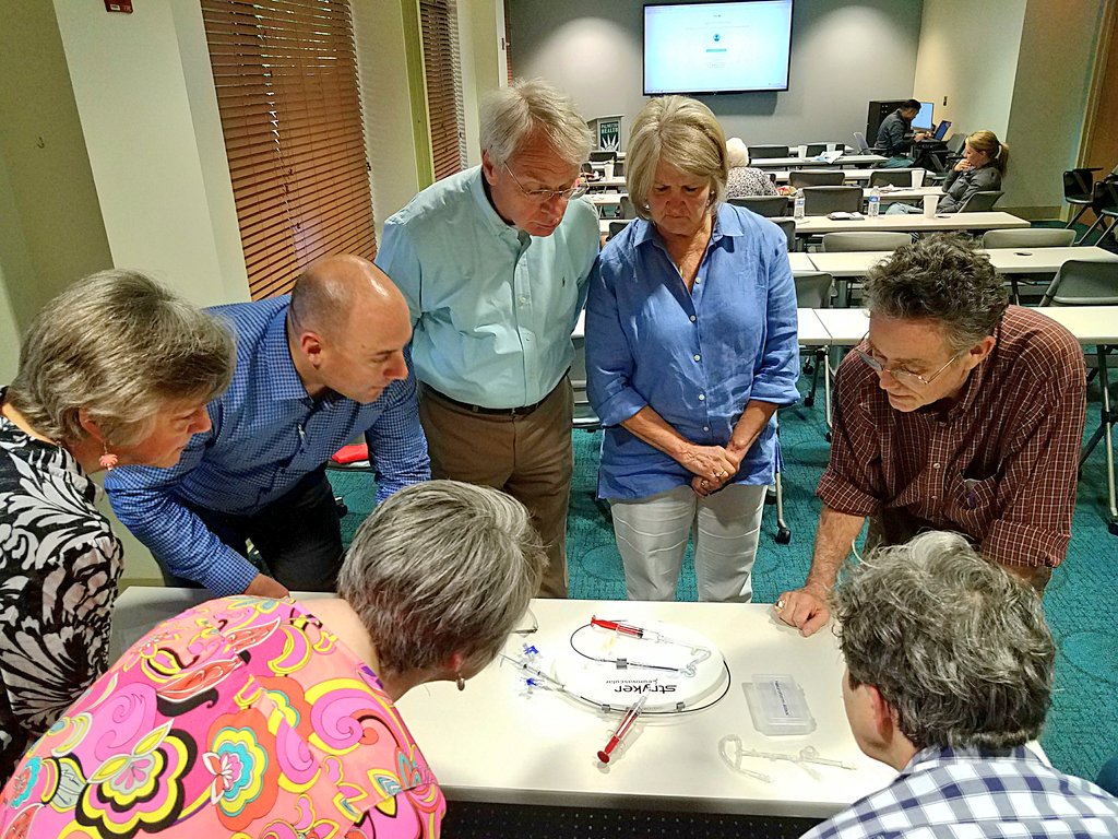 BethBaldauf's tweet photo. Thanks to Jeff Kenney and @Stryker_NV for the hands-on learning goodness at #ColumbiaSC's @JoeNiekro - @PalmettoHealth #BrainAneurysm - #AVM Support Group mtg. tonight! Beyond amazed at & incredibly grateful for new technology & devices!
#MPBStrong #Steps4MPB https://t.co/viZlS9Uxnh