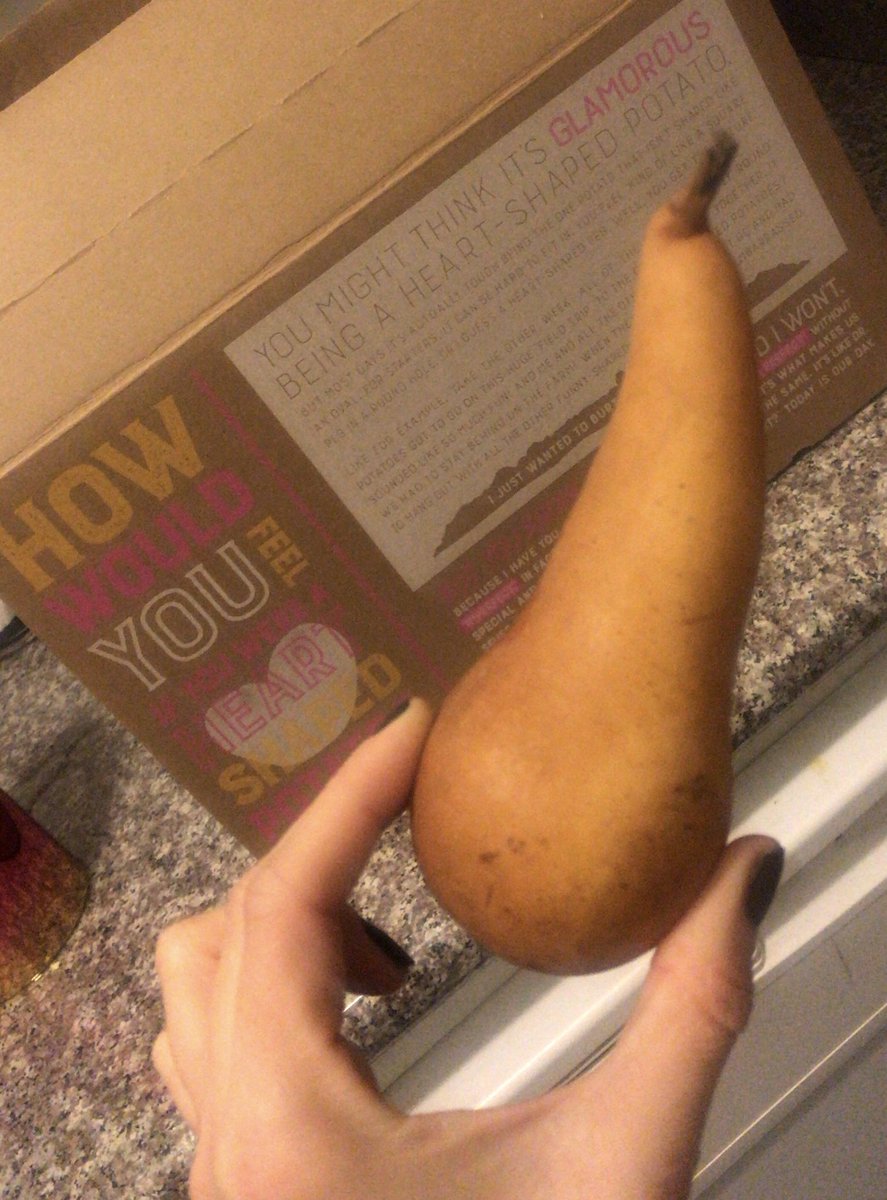 amber_e_morris's tweet photo. Usually my @Imperfectfruit from #ImperfectProduce is pretty normal looking, but I finally got a funny pear! Still delicious! #imperfectlyperfect https://t.co/N1KcIFXVLT