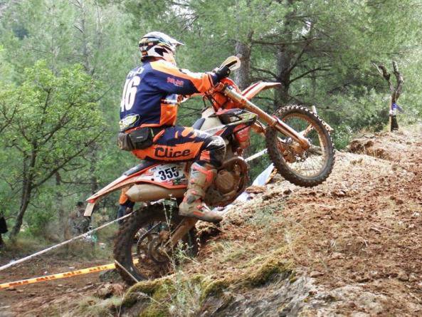 IbericaIpone's tweet photo. El #TeamTRT en el #CampeonatoEspañaEnduro celebrado en #PobladeTornesa
#IponeLube #motomaniak
La noticia, aquí 👉https://t.co/arOwoccvPO https://t.co/8STnQY2Dyj