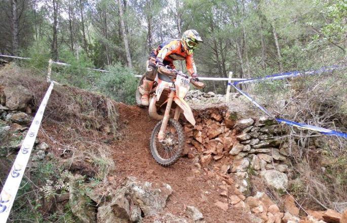 IbericaIpone's tweet photo. El #TeamTRT en el #CampeonatoEspañaEnduro celebrado en #PobladeTornesa
#IponeLube #motomaniak
La noticia, aquí 👉https://t.co/arOwoccvPO https://t.co/8STnQY2Dyj