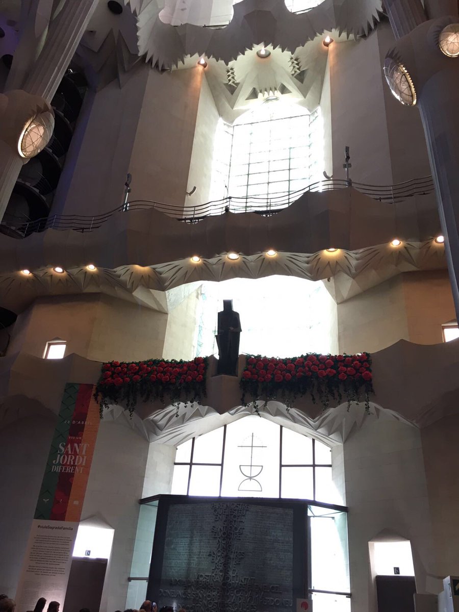 ColegioSAFAGava's tweet photo. 2n ESO. Visita a la
Basílica de la Sagrada Família. @ColegioSAFAGava https://t.co/nFqSxou3k2