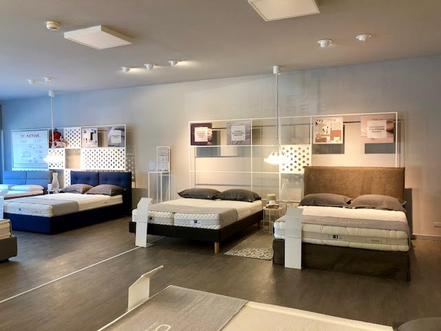 DorelansulWeb's tweet photo. 😍Vi presentiamo il #DorelanBed di #Lissone con una nuova veste: un ambiente emozionale totalmente rinnovato, che racchiude al suo interno tutta la qualità Made in Italy dei prodotti dedicati alla zona notte firmati #Dorelan. 
#INegoziDeiTuoiSogni #DormireBene #VivereMeglio https://t.co/ExvZhG9y32