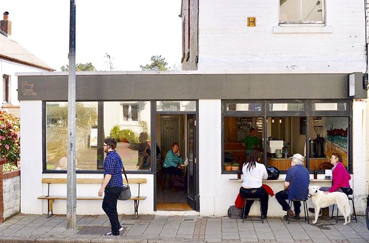 theplug13a's tweet photo. Good weather = outdoor seating ☀️☕️ https://t.co/ALSrwwAD85