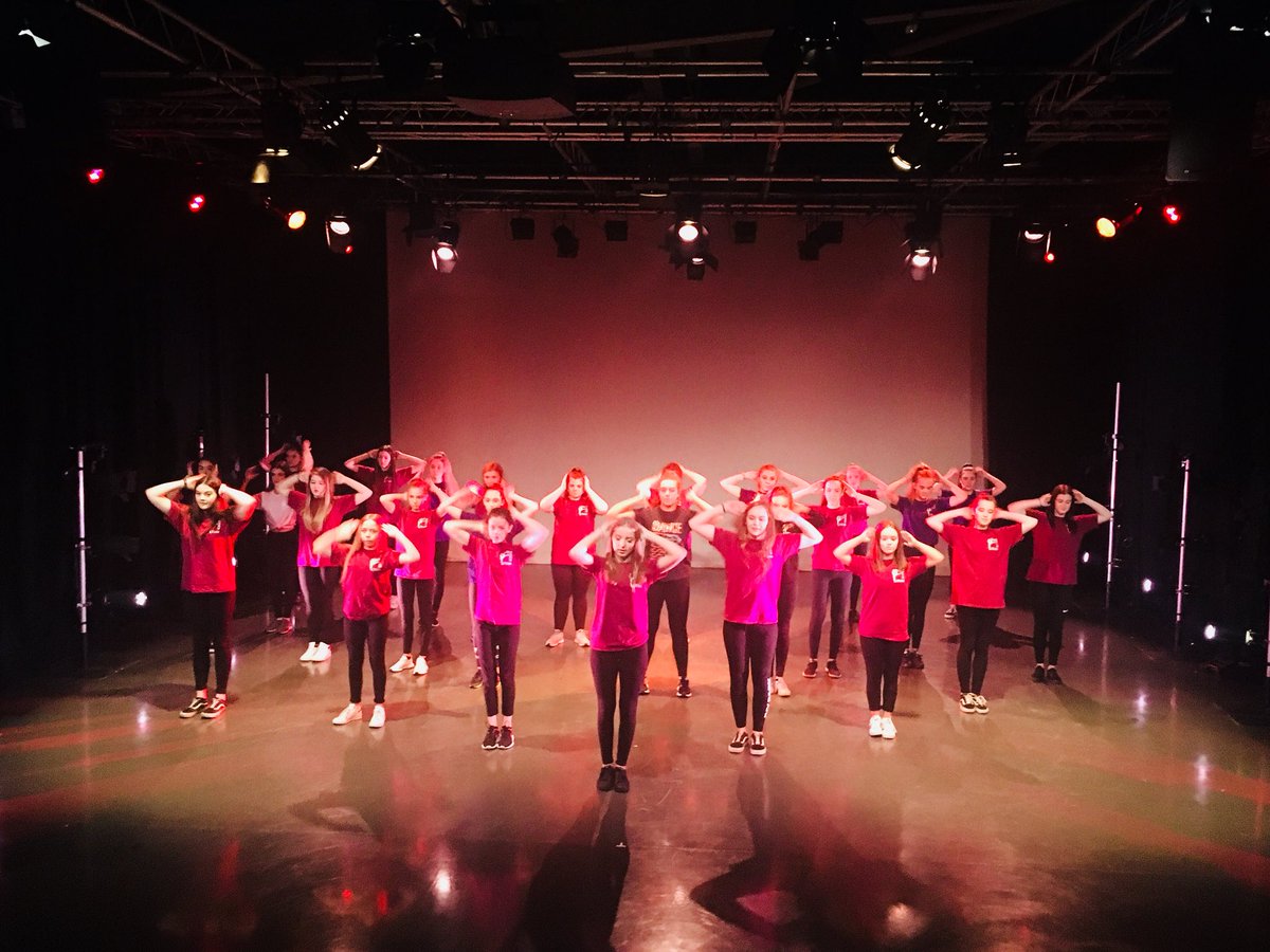 DunfermlinePE's tweet photo. Tech rehearsal well underway @PassDance 💃🏻 Sorting our lighting for tonight’s performance  💡 What a great learning experience for our Nat 5 dancers 😍#dancetrip#ladygaga#opportunties#dancecollege#professionaltraining#lovingit💜 https://t.co/PLcgrxbPTI