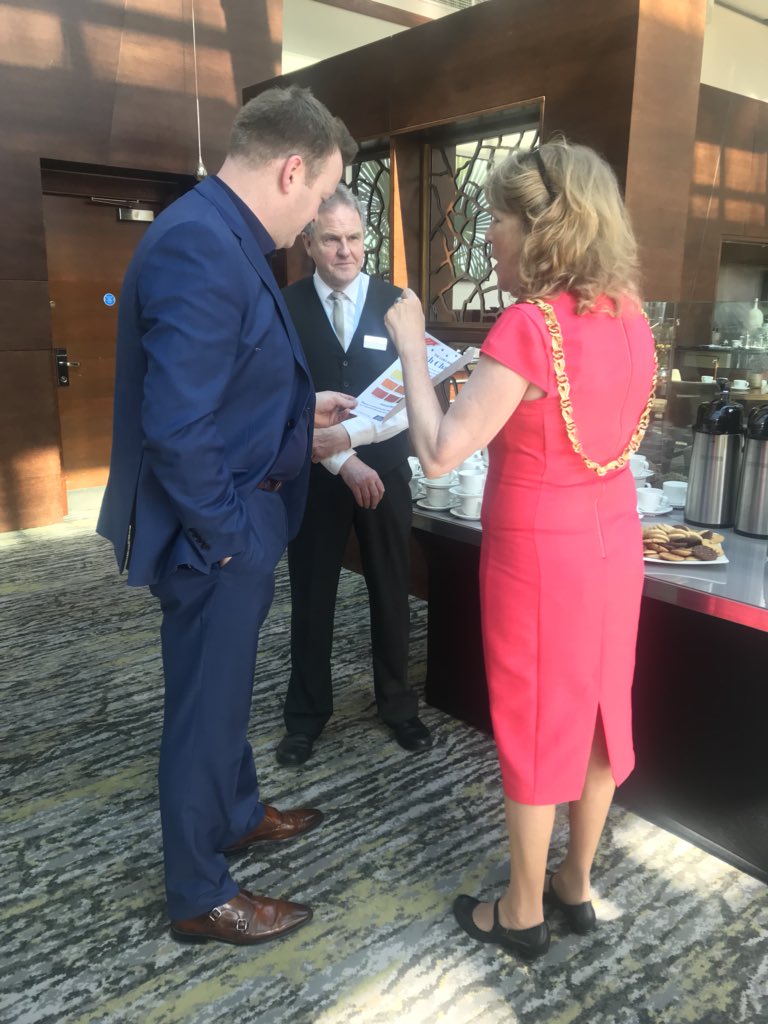 We’re here for the mash challenge with some snooker players raising money for the <a href="/Mayorsconsort/">LordMayorsConsort</a> charities <a href="/SheffYoungC/">Sheffield Young Carers</a> <a href="/SRSBCharity/">SRSB and RSS</a> <a href="/SHCFundraising/">Sheffield Hospitals Charity</a> <a href="/DementiaFriends/">Dementia Friends</a> #mashchallenge #sheffieldissuper #brew #tea #cuppa