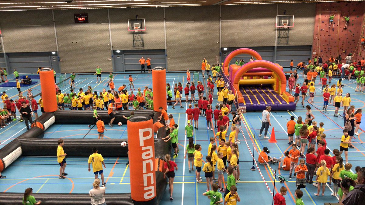 MartinDijkman72's tweet photo. Koningsspelen 2018 zijn in volle gang #koningsspelen #Baarn #sportcentrumdetrits https://t.co/QCnBr1ljiX