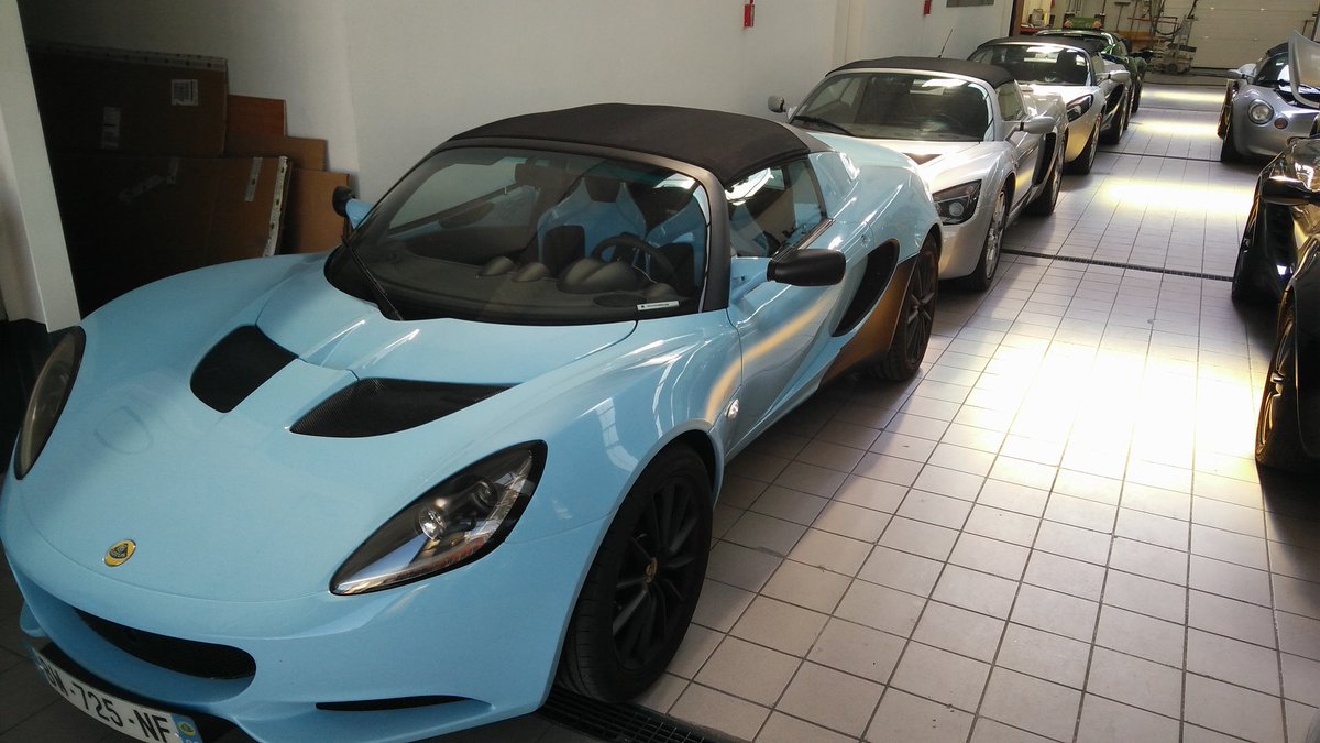 Yvan_111's tweet image. Chez Bauden Racing Car aux Échelles (73) pour des travaux de révision et maintenance pour #Elise... #LightIsRight #Lotus @ClubLotusFrance