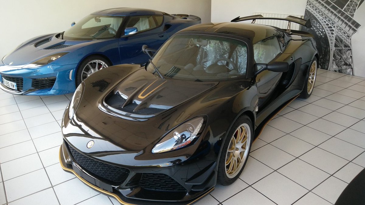 Yvan_111's tweet image. Chez Bauden Racing Car aux Échelles (73) pour des travaux de révision et maintenance pour #Elise... #LightIsRight #Lotus @ClubLotusFrance