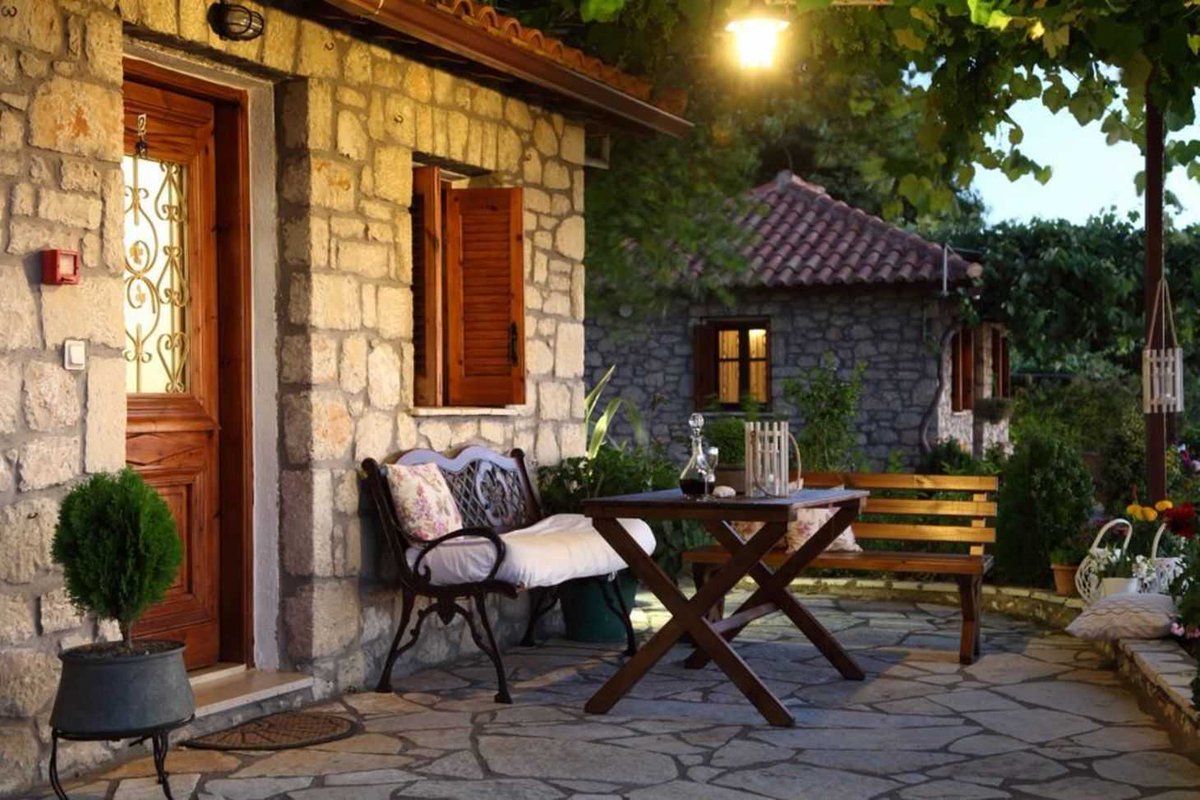 LefkadaRentals's tweet photo. #enjoy a #relaxing #holiday with #amazing #seaview in #Lefkada Panorama #villas !
.
https://t.co/jVCQ86kyA5
.
#visitlefkada #travelphoto #instatravel #traditionalstyle #traditional #Vacation #view
#landscape #house https://t.co/EWWmeHTV2X