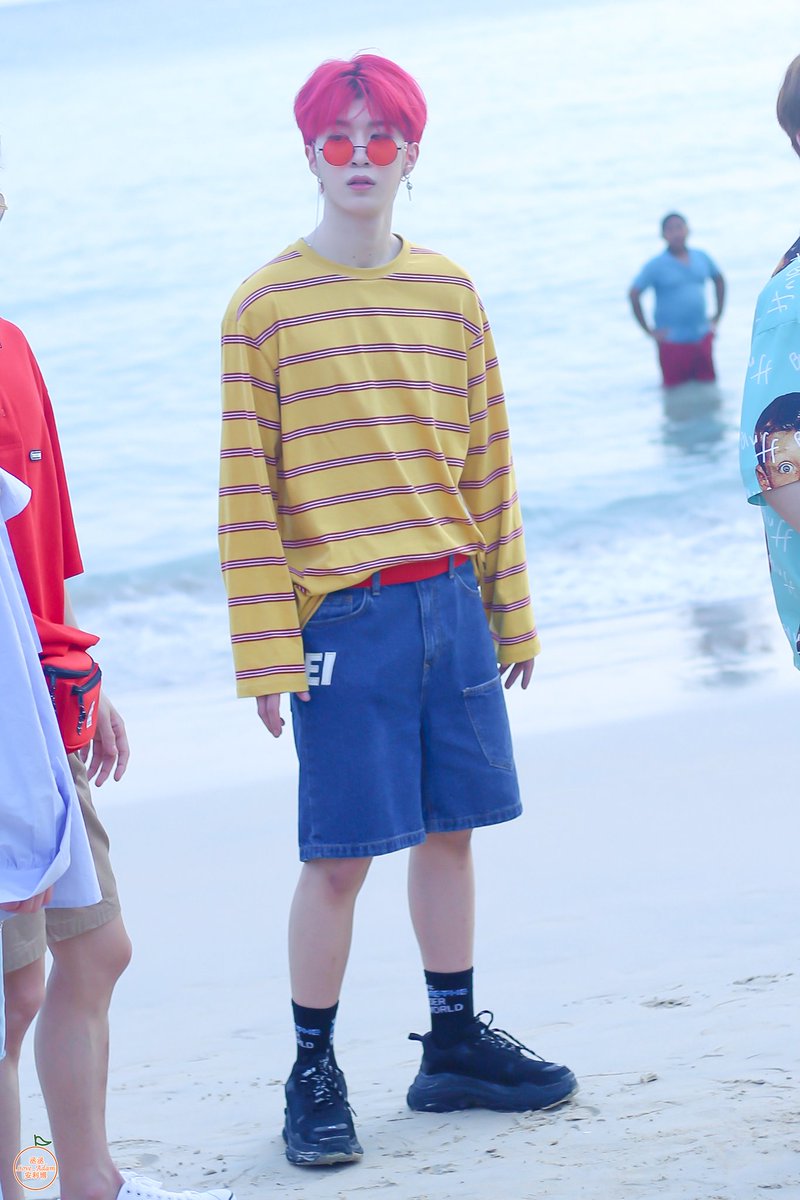 FanchengchengMy's tweet photo. 180408 Thailand🍒
©丞丞_Love_Adam_安利博
#FANCHENGCHENG #Chengcheng #范丞丞 #丞丞 #판청청 #청청 #百分之九 #百分九少年 #Ninepercent https://t.co/Dd3ILPivEg