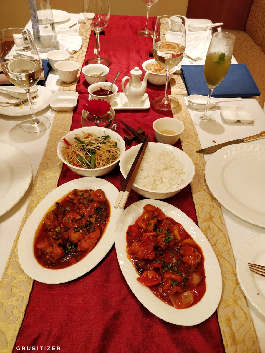 #Restaurantweek is here! Do check out <a href="/insiderdotin/">Paytm Insider</a> to know the list of premium restaurants whr u can indulge in a full fledged 3-course meal fr a price tht won't burn a hole in ur pocket? I ws at SzechwanCourt, @OberoiBengaluru to experience the same&amp; walked out mighty happy!