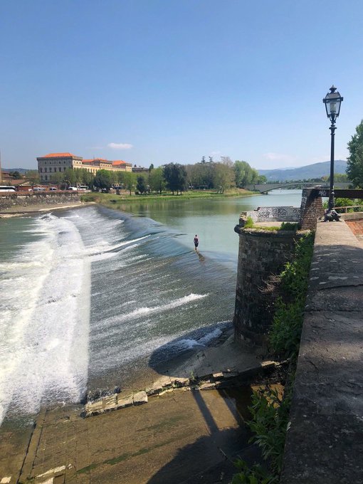 Somehow we all missed the fact that Jesus is back, living in Florence, and totally showing off. https://t<a href="/tag/bodyheat"class="tags"><span>#bodyheat</span></a><a href="/tag/andotherstuff"class="tags"><span>#andotherstuff</span></a>