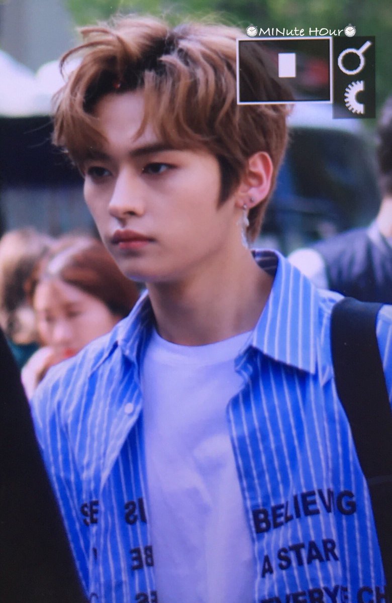 minutehour1025's tweet photo. 180420뮤뱅 재출근
#스트레이키즈 #StrayKids #민호 
#이민호 #Minho #IamNOT #리노 #LEEKNOW
#IamNOT #District9 https://t.co/PYRkpenZ5Z