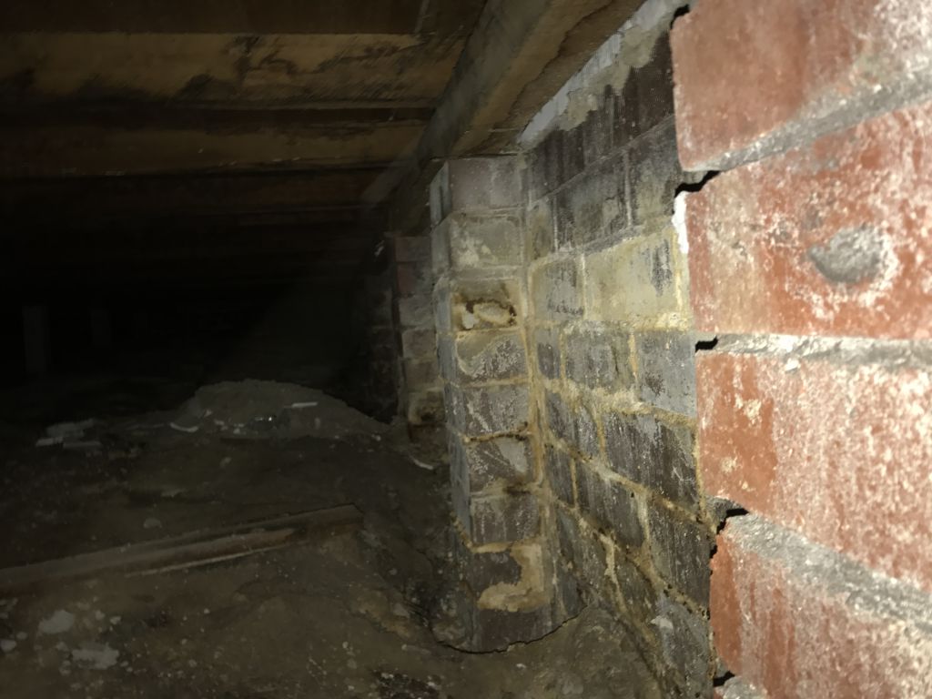 Salt damage, rising damp and subfloor ventilation | sydneybrickrepair.com #sydneybrickrepair #efflorescence #risingdampcontractor #subfloorventilationsydney #homeimprovement #masonryrepair #remedialbuilding #homeimprovement #repairs sydneybrickrepair.com/2018/04/20/sal…