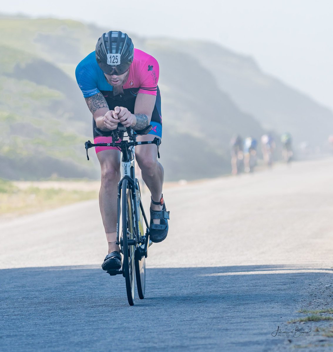 Adriansimagine's tweet photo. @BianchiOfficial at the seaview turn in ironman #ChristopherLouw. Please send to him. https://t.co/NR88cWe3Go