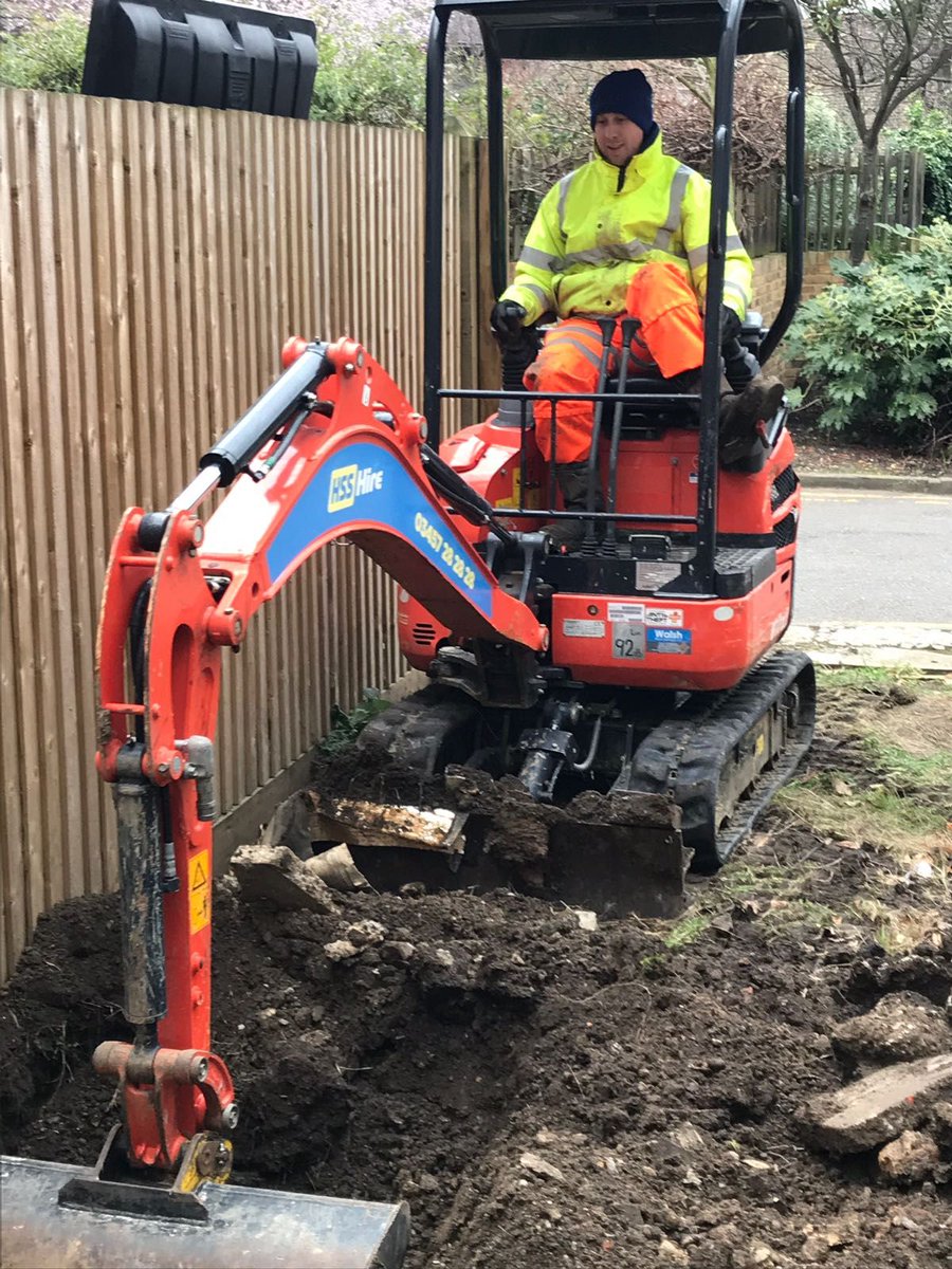 CleanHeatLondon's tweet photo. Our engineer, Craig, getting on the digger. Let's see what we have under here then! #HVAC @CleanHeatLondon https://t.co/SqyTTaod5q