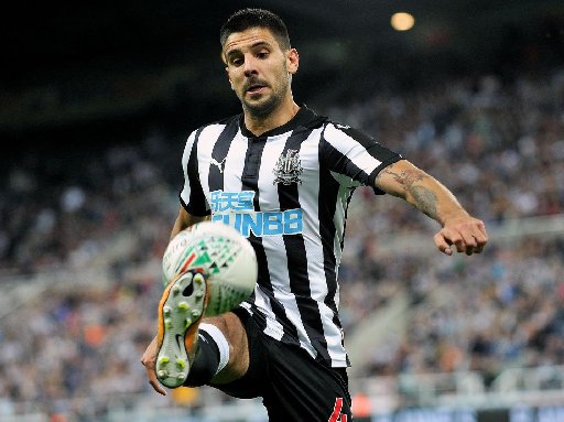 #CHAMPIONSHIP: #Fulham boss wants Mitrovic permanently | #leedsunited star could have head turned | Short actively trying to sell #Sunderland

footballwire.co.uk/england/champi…