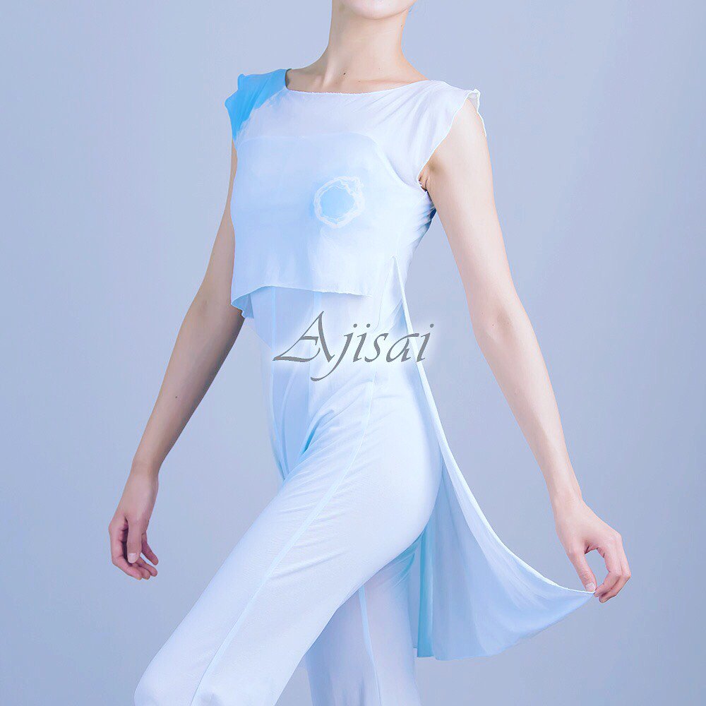 Marikosaitoーバレエ ダンス講師 衣装レンタルー در توییتر レンタル衣装 あじさい をお借りいただきました 燕尾状の背面がきれいな 衣装です T Co Pw0tftyfeb 素晴らしい発表会になりますように モダンバレエ モダンダンス バレエ レンタル衣装