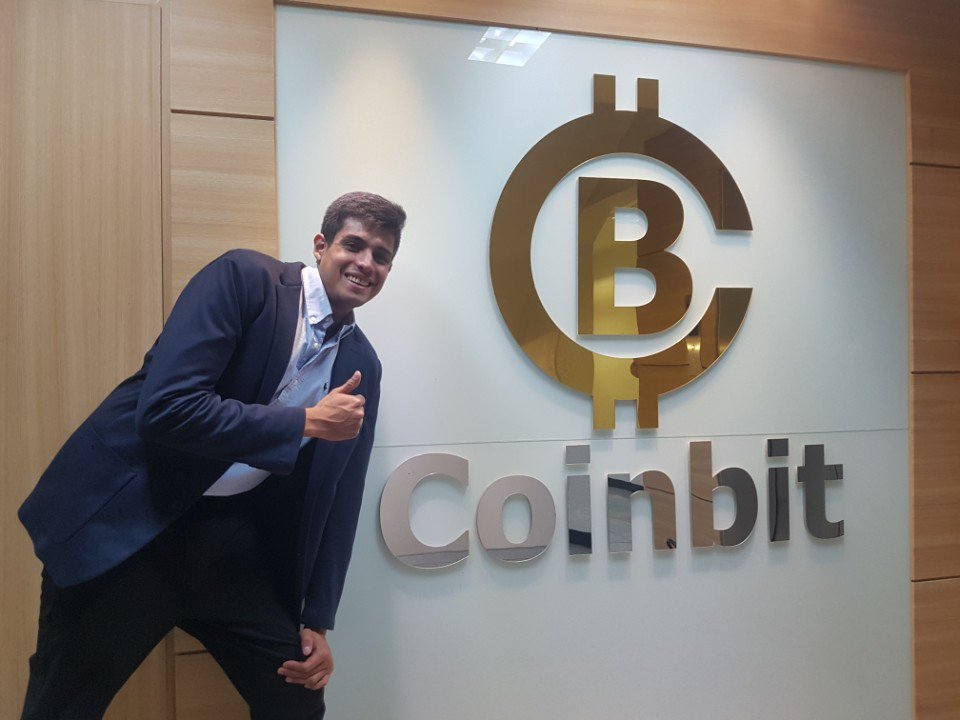 CoinbitGlobal's tweet photo. A guest from Bytom visited us a while ago. Was good to have you at our office today! :)
#Bytom #BTM #Coinbit https://t.co/WlUMD6hlRK