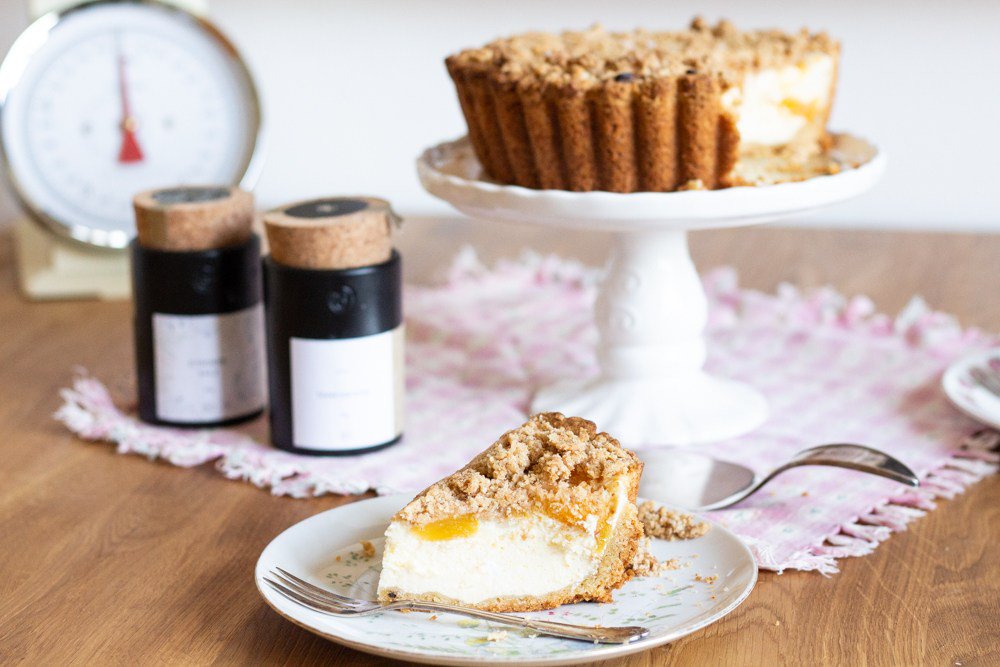 Aprikosen Zitronen Tonkabohnen Kuchen Geschmacksexplosion antonellasbackblog.de/aprikosen-zitr…