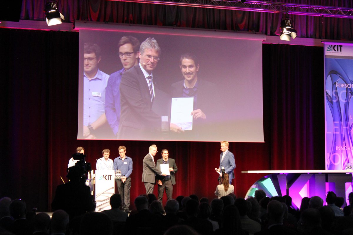 understandDotAi's tweet image. For our elevator pitch at #KIT we talked about our approach for creating ground-truth #TrainingData and #ValidationData for #AutonomousDriving. We also won the audience prize! 🚀 Huge thanks to the audience and @KITKarlsruhe
