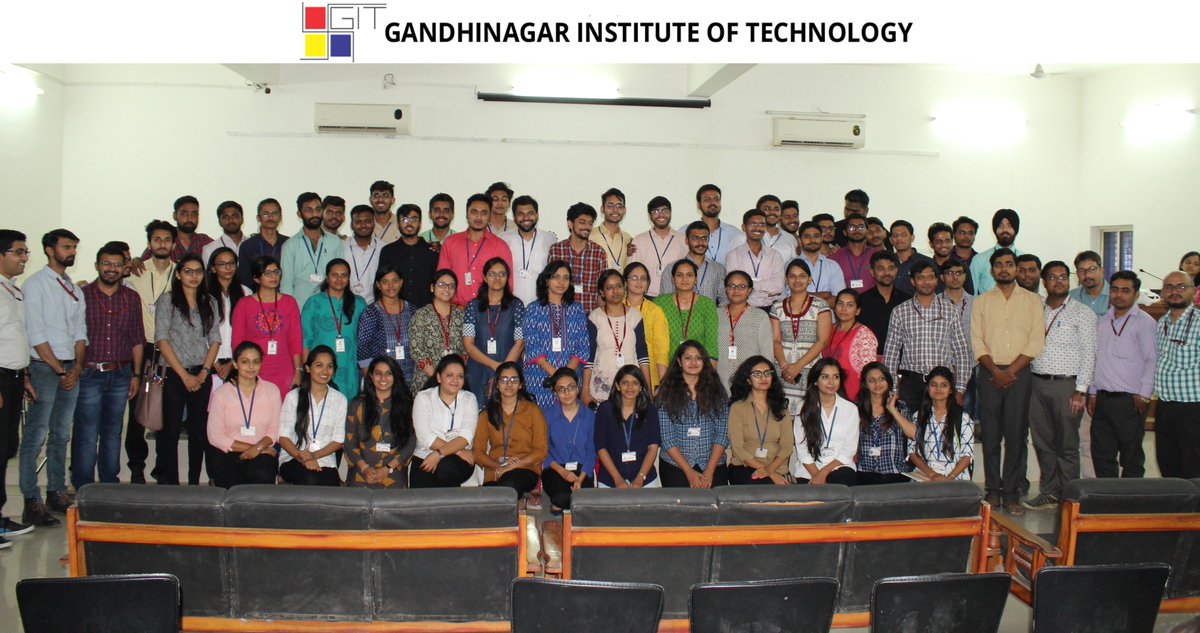 gandhinagaruni's tweet image. #Computer_Engineering Department organized the #Project_Fair 2018 for the final year students. The Fair provided #opportunity to the #students to showcase their #creativeness, #talent and #team_work through their working projects and posters.