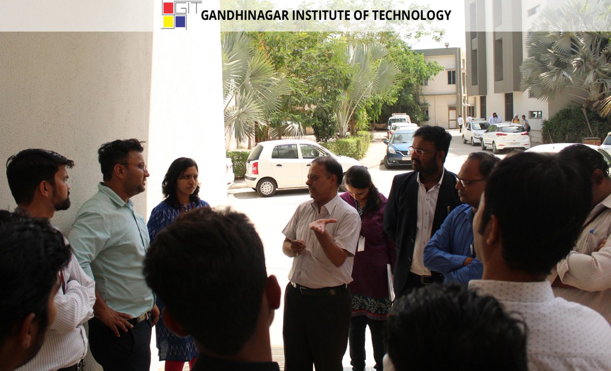 gandhinagaruni's tweet image. #Computer_Engineering Department organized the #Project_Fair 2018 for the final year students. The Fair provided #opportunity to the #students to showcase their #creativeness, #talent and #team_work through their working projects and posters.