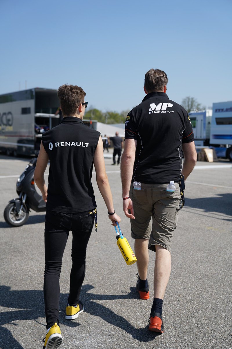 trakntalk's tweet photo. The #FormulaRenault @mpmotorsport_ drivers arrived for Round 2 of the Eurocup yesterday. Check out their #trackwalk🚶🏽‍♂️ https://t.co/4o1w1Sw6qD