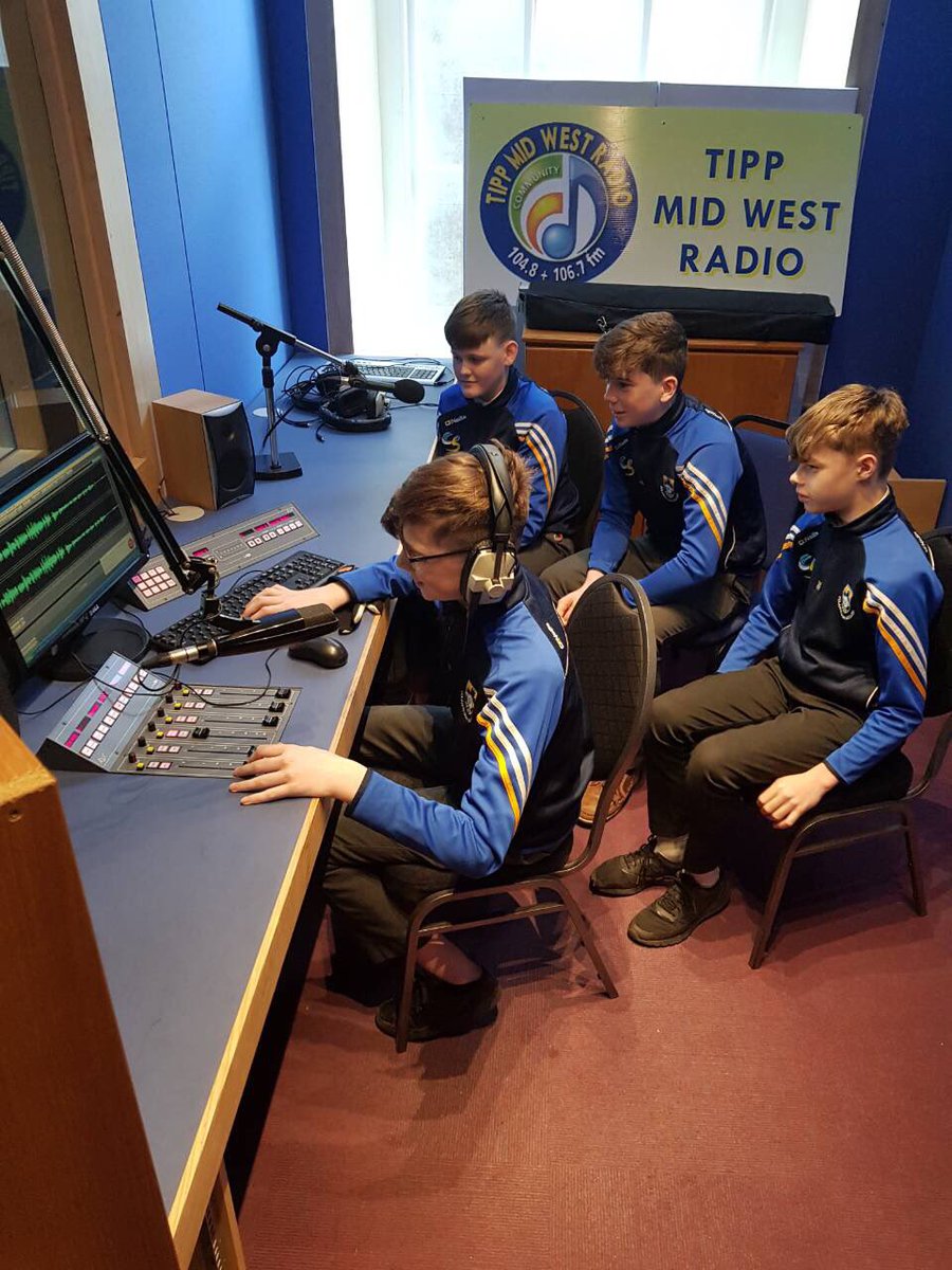 UShield_ie's tweet photo. Starting to get the hang of this radio craic now..... listen out for us today at 11:30am on @tippmidwest radio where we will be talking about our journey with Ushield 📻 #Ushield #StudentEnterprise #business @StudentEntProg @CrokeParkEvents @ColDunIascaigh https://t.co/NBBHruF2wR