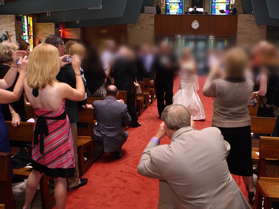 TheZombieBride_'s tweet photo. Here’s the most important tip you’ll ever hear! Make sure your guests put away there phones. They are the guest, not the photographer. Don’t let this ruin your big day!!!! 📷🤭👰🏽 https://t.co/4a1Z7m5Zwl