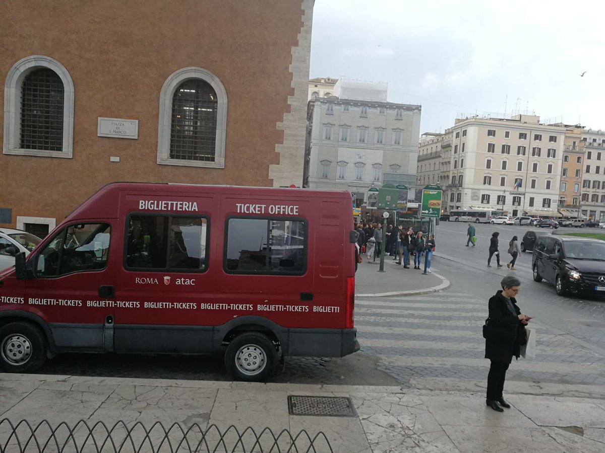 Roma Risponde ! Roma c'è! tweet media