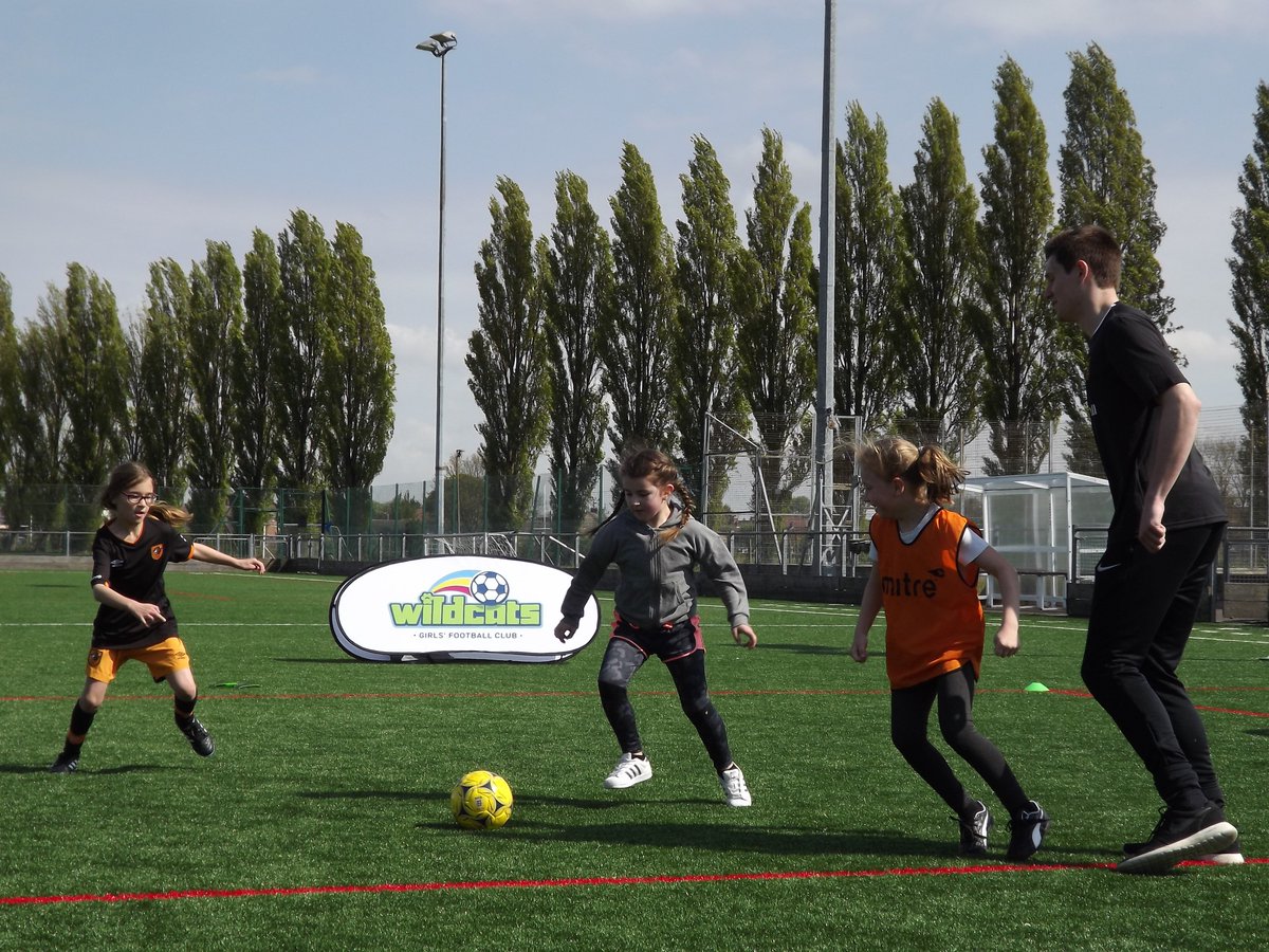FootballHull's tweet photo. ⚽️WILDCATS ⚽️

Our Wildcats Football Centre is back on tomorrow at @UniOfHull ! 

Join the girls who are already having a fantastic time playing fun and engaging games with great coaches! https://t.co/mD9uKvXwkJ