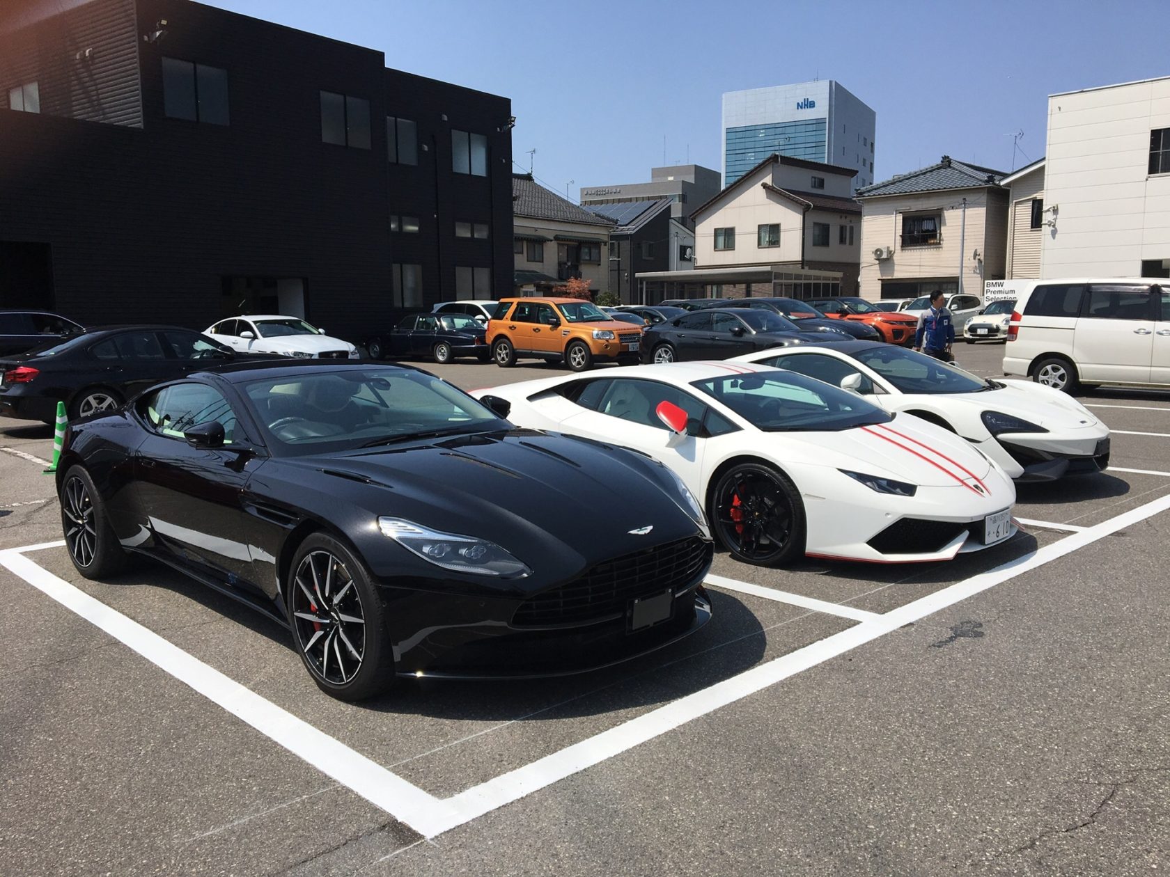 せんちゅりー S60 Ar Twitter 明日と明後日 新潟市産業振興センターで新潟県の輸入中古車展があります 私とお付き合いのある ボルボカー新潟が所属するスカイグループ輸入車9ブランドも一堂に会します スカイグループではマセラッティbd11とランボルギーニ