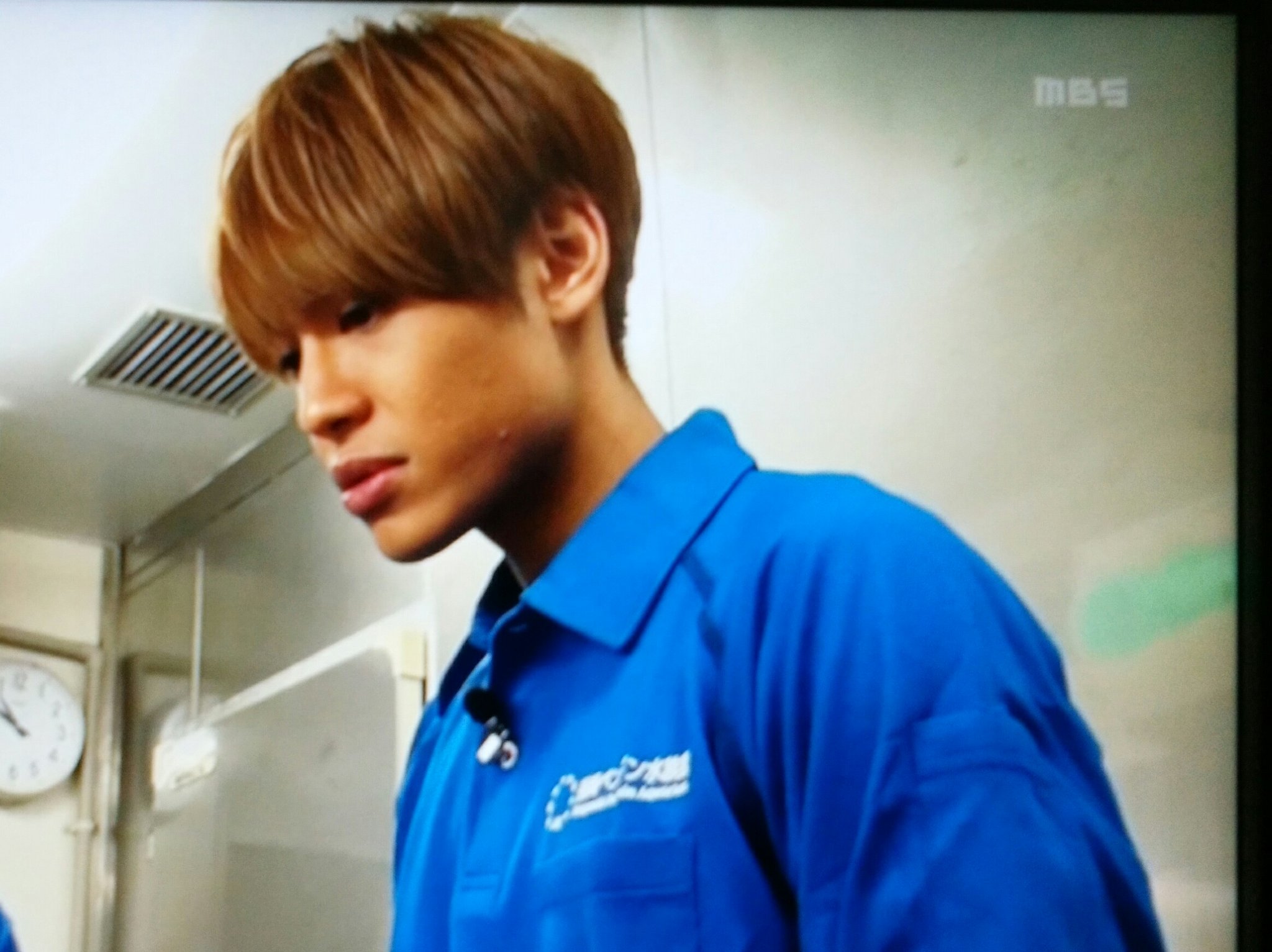 تويتر Aianyu 비 على تويتر 今日は淳太くんの髪型に目が行って 前髪がぁ もみあげがぁ 襟足がぁ 何ともいえない角度でして ありがとうございます 中間淳太 ちちんぷいぷい T Co Wqno0m2juf