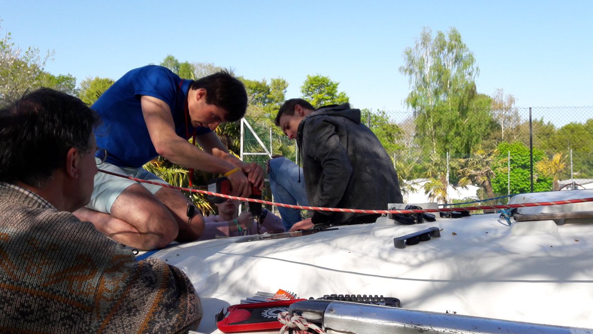 Voile_ECM's tweet photo. Derniers préparatifs au @Lanniron avant de mouiller au port du Moulin Blanc de Brest #CCE50 https://t.co/UFUf9nd0HQ