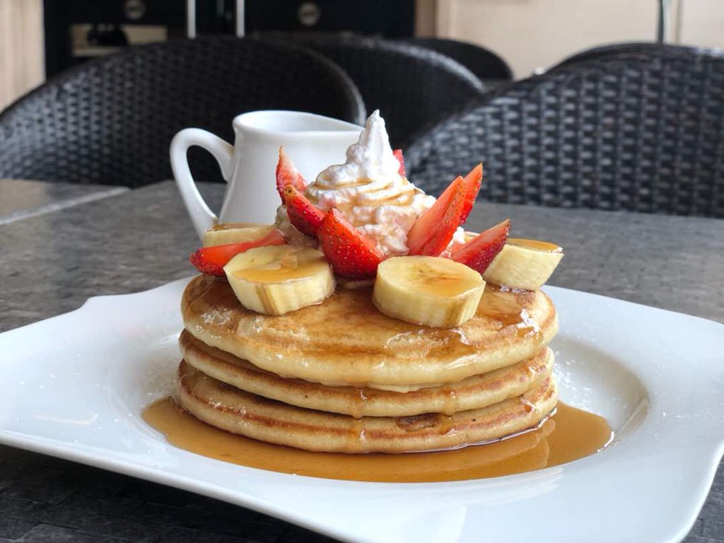 T.G.I.F! The weekend is here 😬 

#WaffleStop #Pancakes #Fluffy #AmericanStyle #AllDayBreakfast #SweetTooth #Cravings #Brunch #AbujaFoods #DunesCenter #Abuja #Nigeria