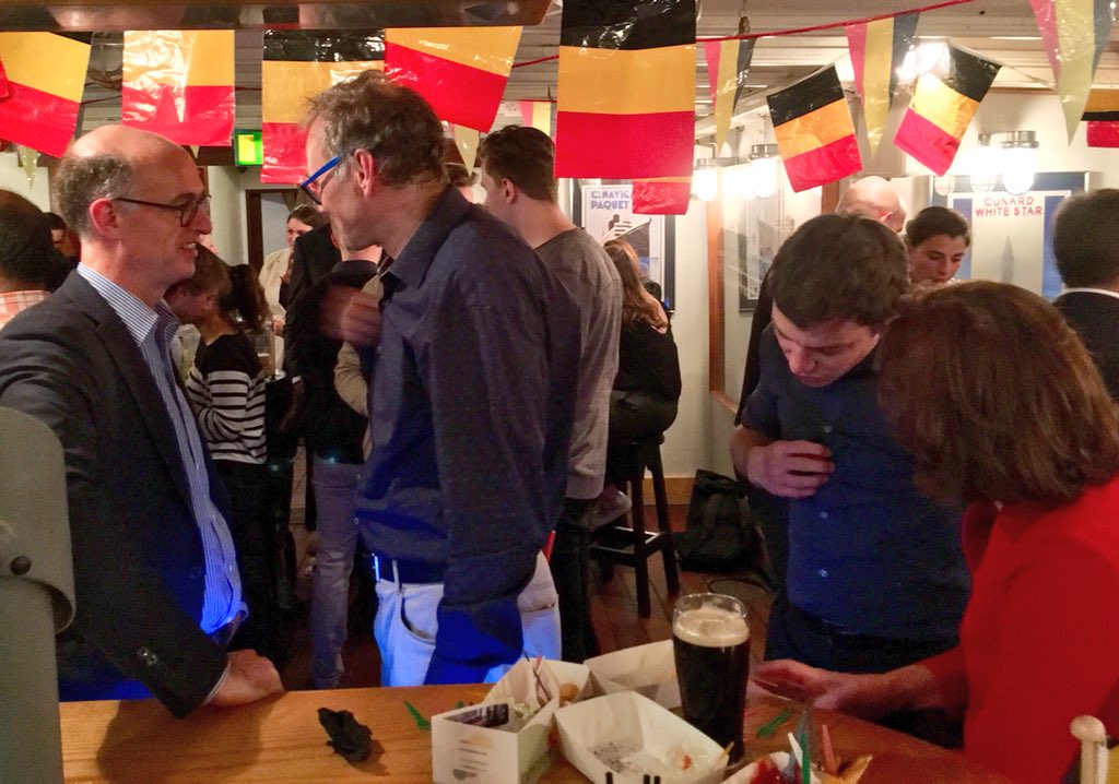 BEinIreland's tweet photo. How good to meet so many fellow 🇧🇪Belgians and 🇮🇪Irish friends at the 1st event of Netwerk België/Réseau Belgique in☀️sunny Dublin! Thanks for your presence and thanks to partners Vlamingen in de Wereld, Union Francophone des Belges à l’Etranger, @BLCCIE and @beleire_ ! https://t.co/qah3mlsFky
