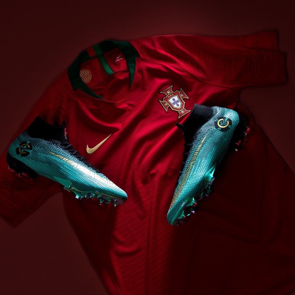 lovellsoccer's tweet photo. Will CR7 lead Portugal ๐ต๐นto victory in Russia ๐ท๐บ? Comment below how many goals you think @cristiano will score at the World Cup! ๐
Shop both the CR7 & Portugal range: https://t.co/3y04QxVf6Z
| #CR7 | #WC18 | #Portugal | #Russia | #LovellFC | https://t.co/bcLdQZkDfQ