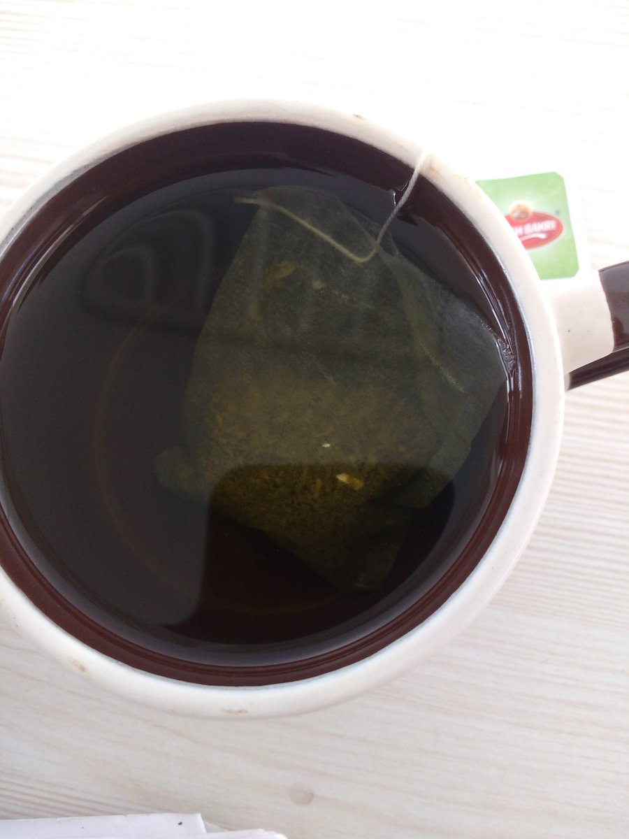 TusharTc's tweet photo. Foil traces in green tea bag #waghbakri #plastic #brandawareness  waghbakri tea quality sucks #govindia https://t.co/cXweAEk8bG
