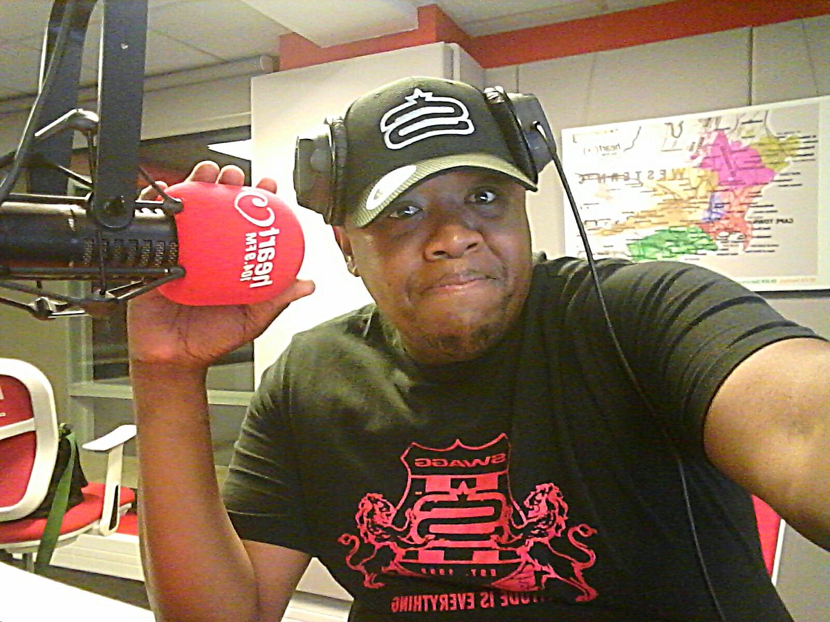 KbShomang's tweet photo. The #Baddest Pre-Breakfast Music Extravaganza 🔥🔥🔥 #LifestyleWeekend Is BACK on Capes Number1 @Heart1049FM With Your Host #KabzaBoi 🕓to🕕 Saturdays and Sundays - Don't Miss It 😋 #SoSoGood 
https://t.co/HTflANONfR 📻🎧🎶 https://t.co/LlM0oCwjfA