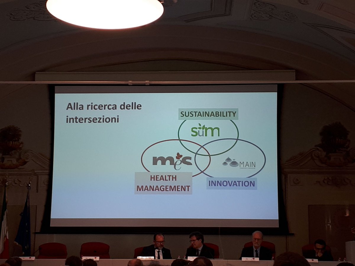 francesca_zarri's tweet photo. Alla ricerca dell'innovazione...fra le intersezioni @ScuolaSantAnna @LegacoopPeS @CNSNotify #CSRIS18BO #sustainability #sostenibilità #OpenInnovation #Industria40 https://t.co/Rb1IeX5xGU