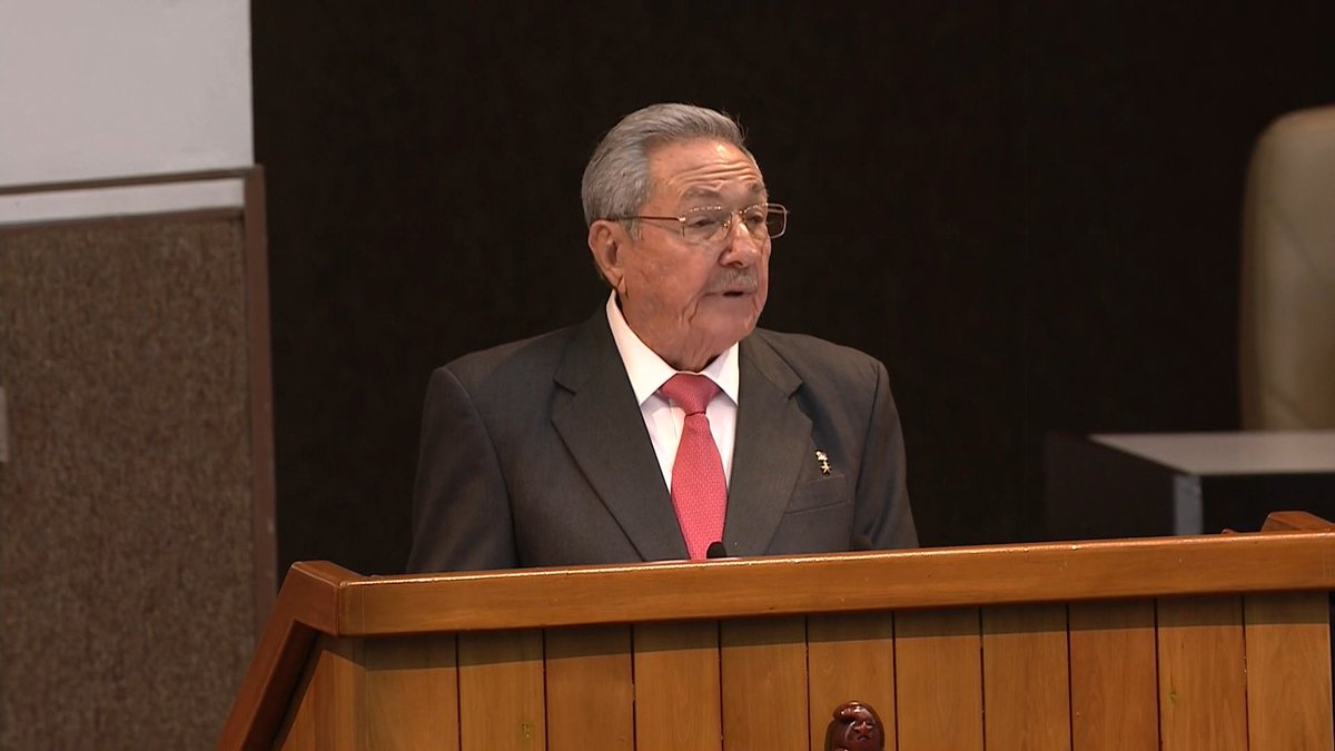 #RaúlCastro: El deber de los revolucionarios es prepararse para la peor de las variantes, con permanente optimismo y total confianza en la victoria. Siempre tener presente la inquebrantable conducta de defender la unidad. Resistir y resistir, no cabe otra solución│#PorCuba