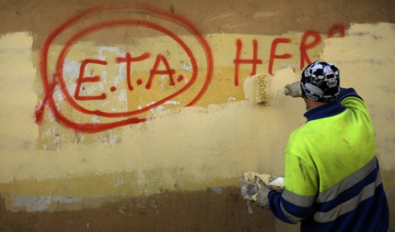 JudithMASF's tweet image. El inicio es firme y parece invencible. Con los años se forman grietas y, de repente, la conciencia de haberse equivocado; el arrepentimiento que se siente y no se dice por vergüenza. Acto valiente el pedir perdón aunque quede memoria.