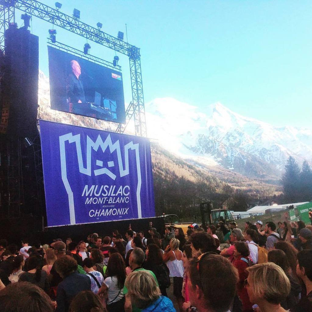EchoBaseCHX's tweet photo. #musilacchamonix with @planetchamonix and @omdc_official #chamonix #chamlive (at Chamonix, France) https://t.co/skfNRxvM0C