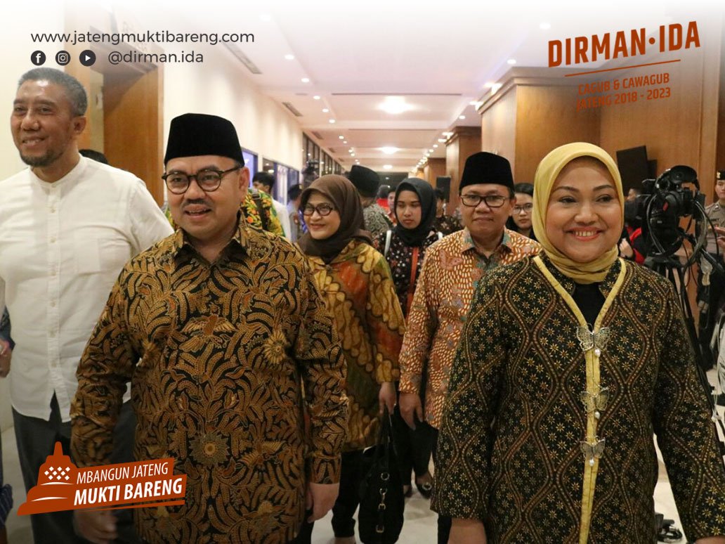 DirmanIdaJateng's tweet photo. Malam ini dalam Debat Kandidat yang pertama. 

Semoga warga Jawa Tengah yang menyaksikan bisa menentukan sikap untuk memilih yang TERBAIK. 

Rukun nomer satu, URUSAN GUBERNUR tetap NOMER DUA!

#MbangunJatengMuktiBareng #SudirmanIda

@Gerindra @DPP_PKB @Official_PAN @PKSejahtera https://t.co/gQdT6pSHwj