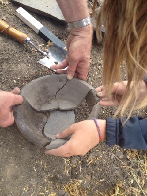 FenArch's tweet photo. @wisbechmuseum will be the venue for our exciting new project. A new #Fenland #Archaeology group for 8-16 year olds will meet on the 4th Saturday of each month between 10am and noon. To learn more, go along on Saturday 28th April. https://t.co/oQBl1jOarj