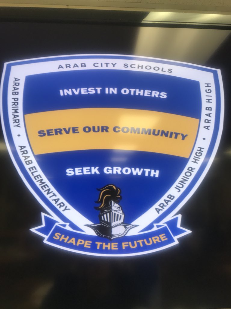 MarilynBrown_84's tweet photo. ACS Vision! We love our kids and we love each other. Our Why behind the What! #aesknights #aeskindnesschallenge #ArabCSvision https://t.co/xJRqrqUasK