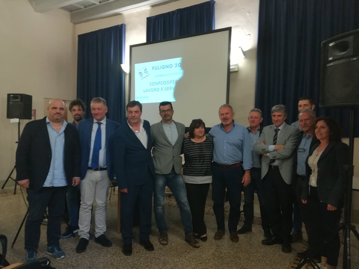 ToscanaConfcoop's tweet photo. Inizia l'avventura per il nuovo quadriennio anche per la @Federlavoro #Toscana. Auguri al presidente Francesco Clementi e al nuovo consiglio! Grazie a tutti i partecipanti! #protagonistioggi https://t.co/rbJ0AaJ7nw